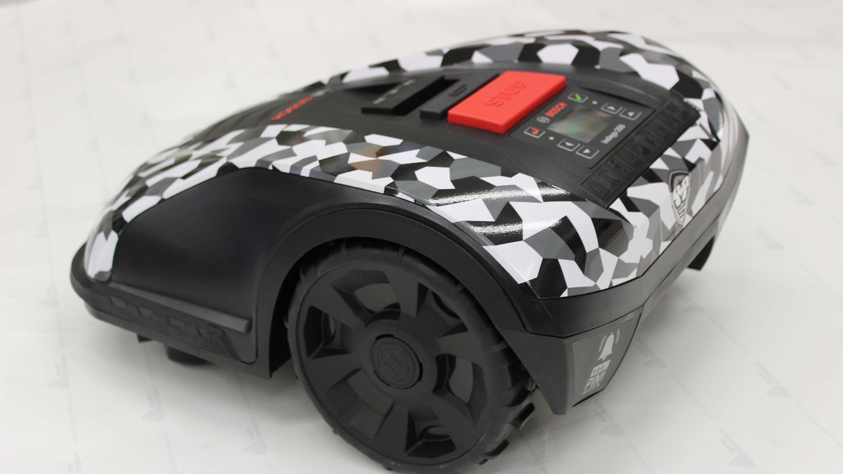 Robotic Lawn Mower - Wrapstyle design - img 1