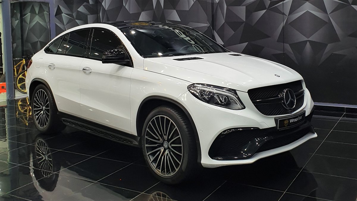 Mercedes GLE - White Gloss wrap - cover
