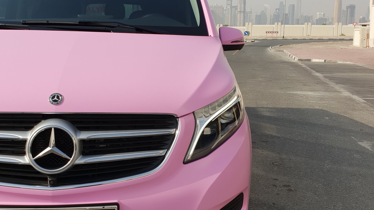 Mercedes Sprinter - Pink Satin wrap - img 1