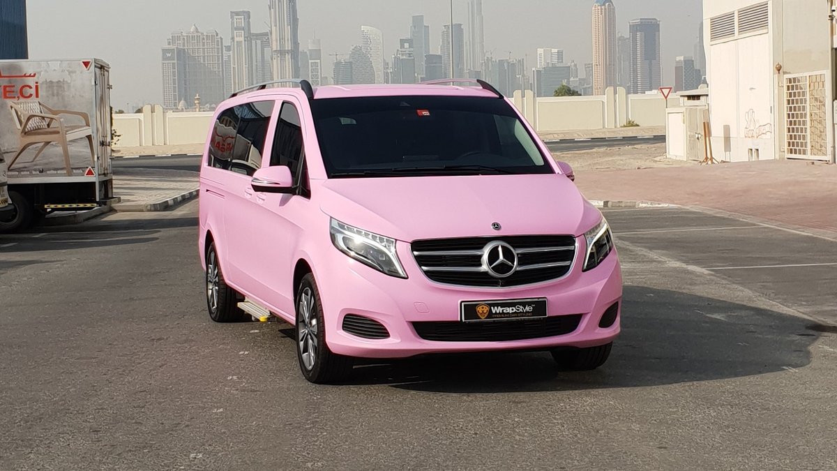 Mercedes Sprinter - Pink Satin wrap - img 2