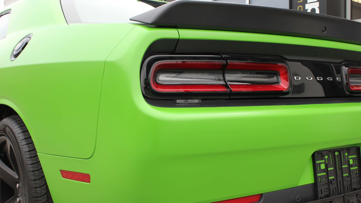 Dodge Challenger Hellcat - Green Gloss wrap - img 1