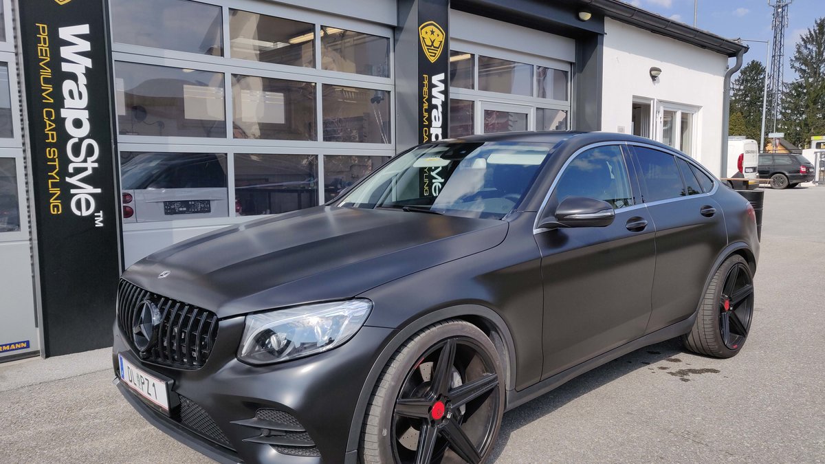 Mercedes GLC - Black Satin wrap - img 1