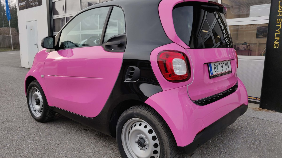 Smart ForTwo - Pink Gloss wrap - img 3