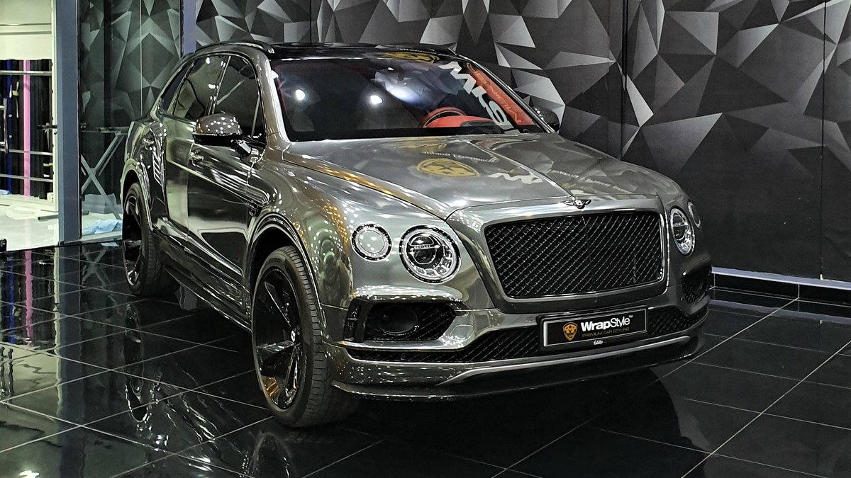 Bentley Bentayga - Chrome Gloss wrap - cover