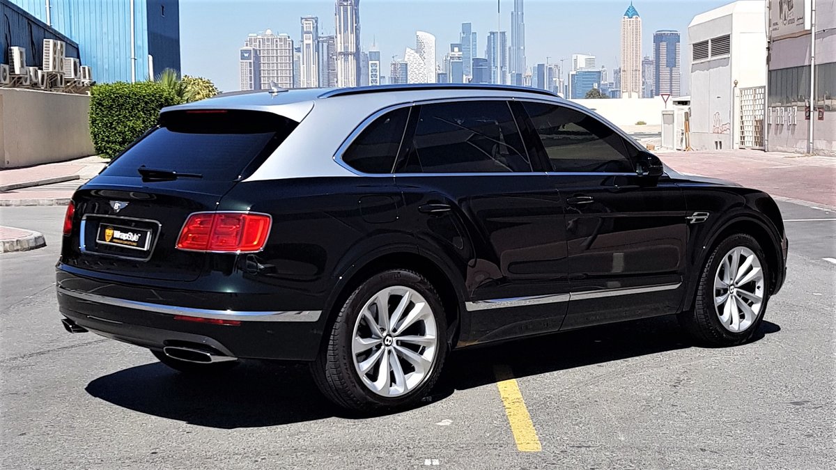 Bentley Bentayga - Silver Stripe wrap - img 1