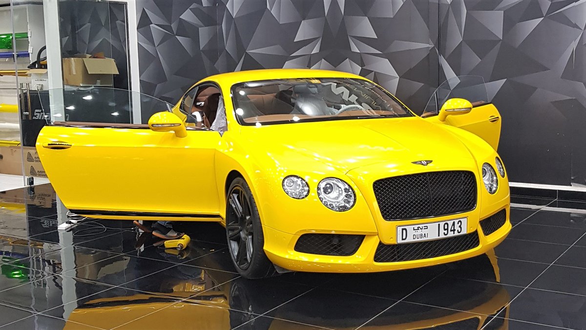 Bentley Continental - Yellow Gloss wrap - cover