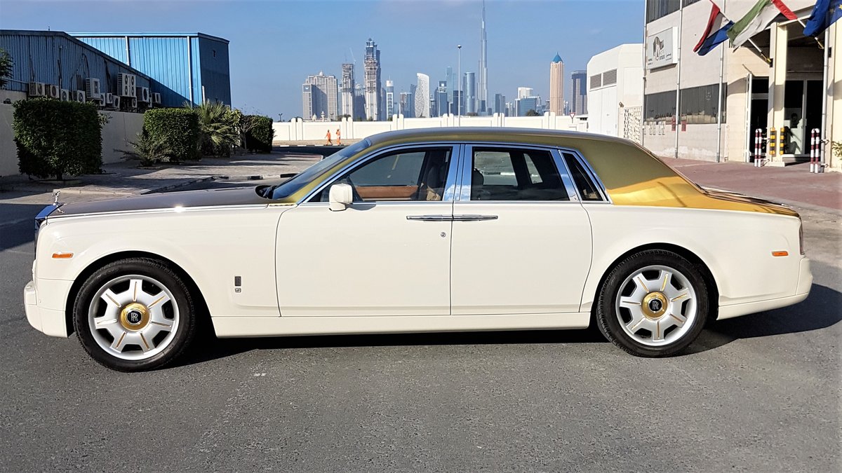 Rolls-Royce Phantom - Gold Roof wrap - img 1