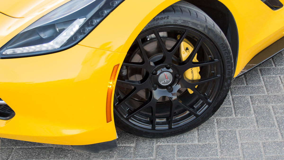 Chevrolet Corvette - Yellow Gloss wrap - img 2