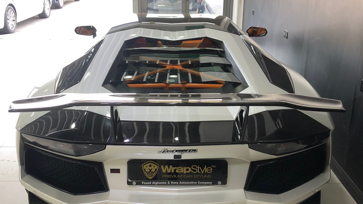 Lamborghini Aventador - Silver Gloss wrap - img 2