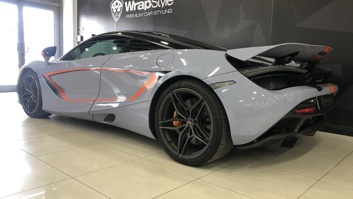 McLaren 720s - Blue Gloss wrap - img 1