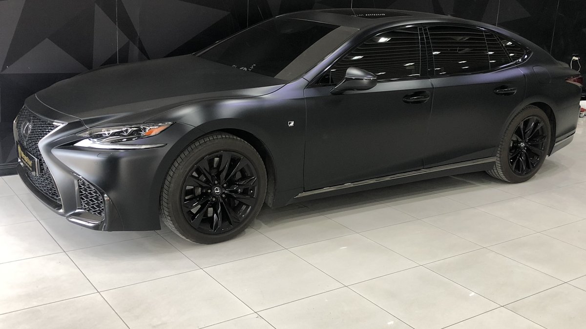 Lexus LS500 - Black Matt wrap - img 2