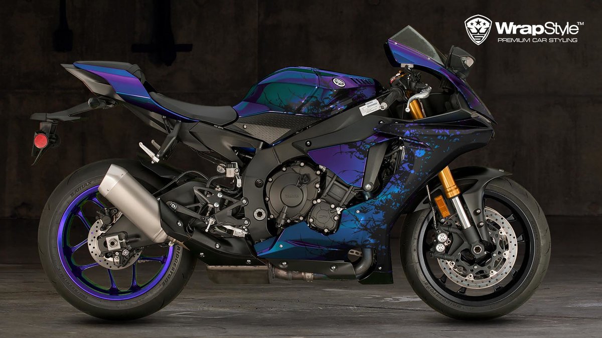 Yamaha R1 - Colourflow design - cover