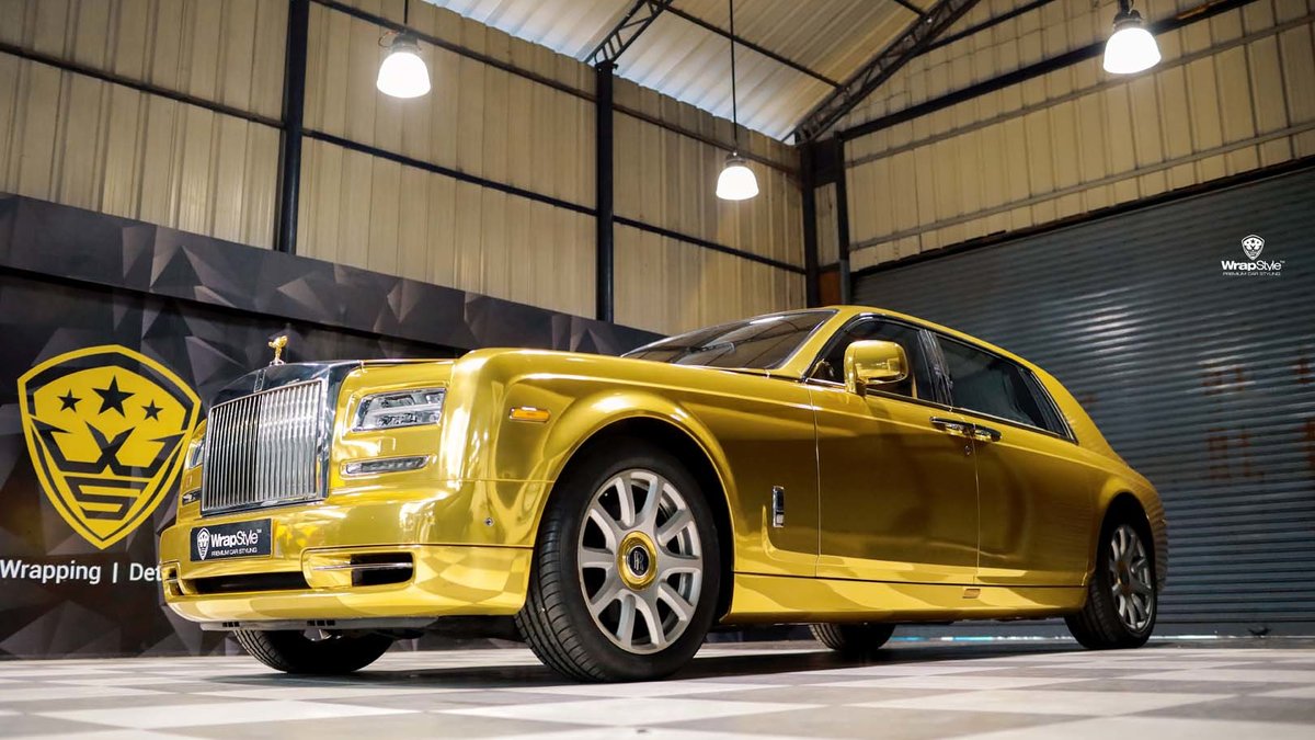 Rolls-Royce Phantom - Gold Chrome wrap - cover