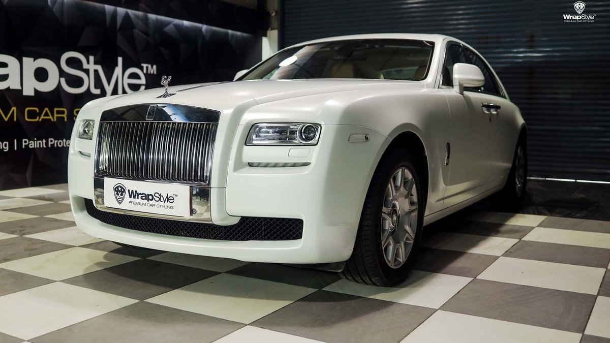 Rolls-Royce Phantom - White Satin wrap - cover