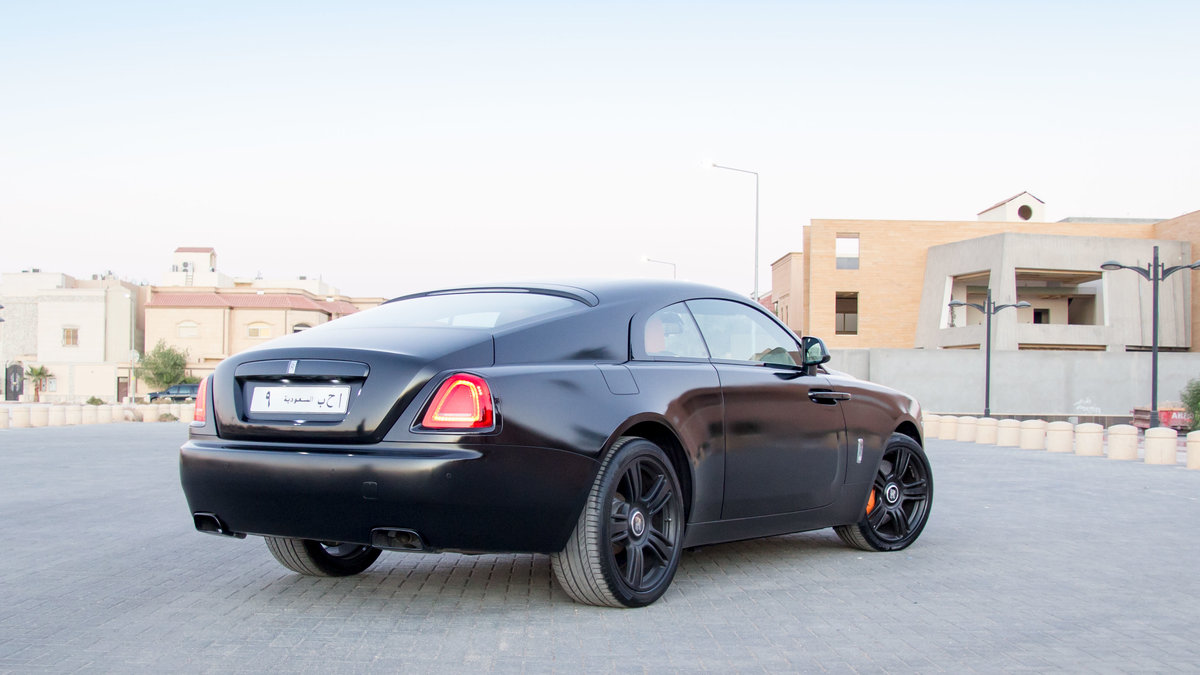 Rolls-Royce Wraith - Black Satin wrap - img 1