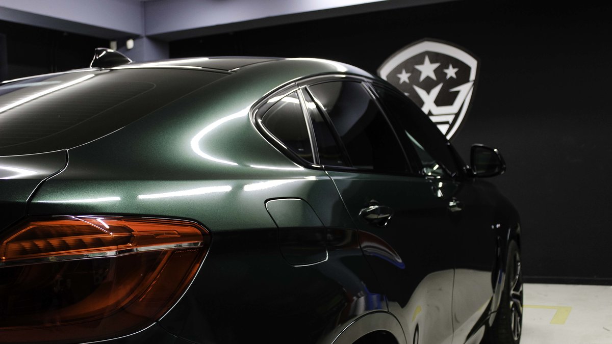 BMW X6 - Green Metalic - img 1