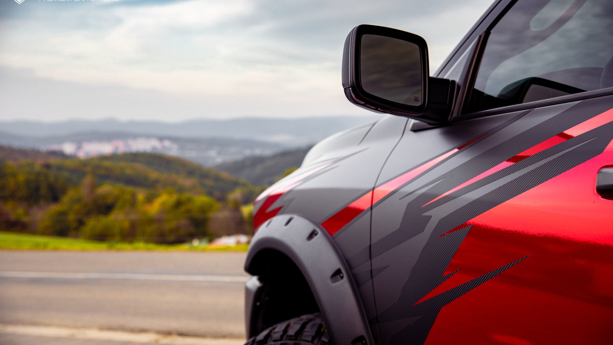 Dodge RAM - Matt dark grey + Red Chrome - img 2