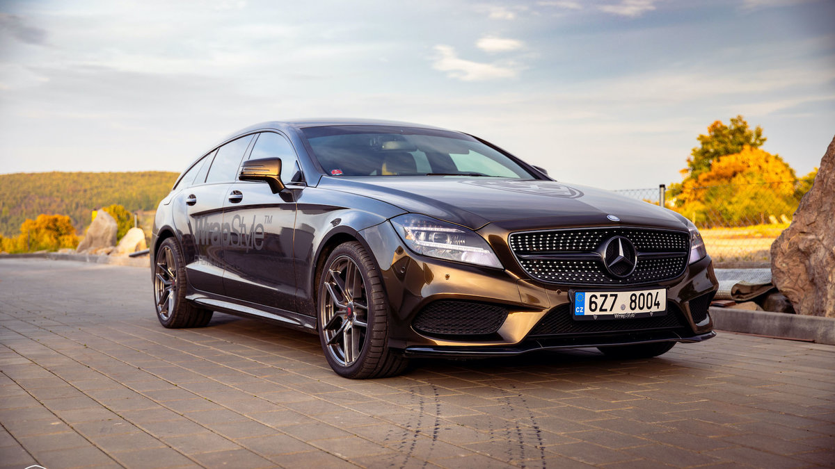 Mertcedes-Benz CLS - Midnight Gold - img 1