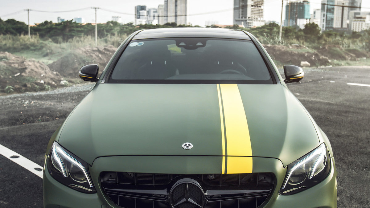 Mercedes Benz - E300 wrap matte military green - img 5
