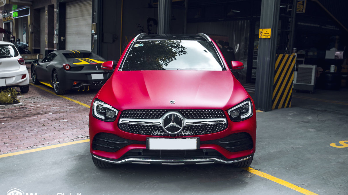 Mercedes-Benz GLC 300 - Red Matt Metallic - img 7