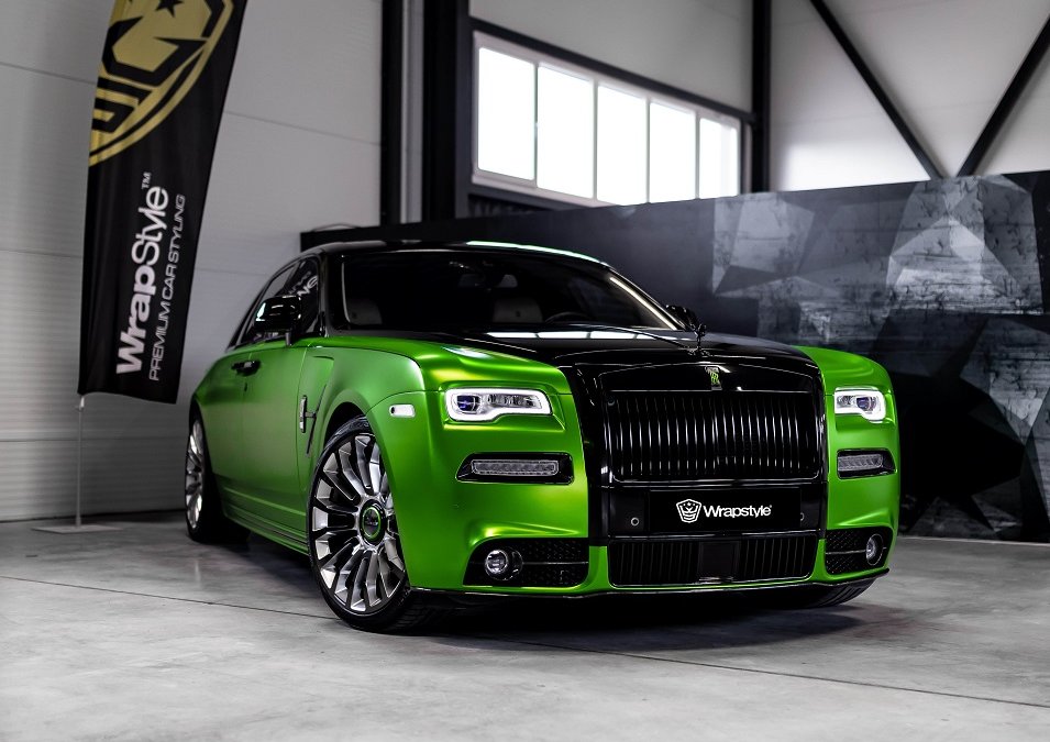 Rolls-Royce - Green Satin - img 1