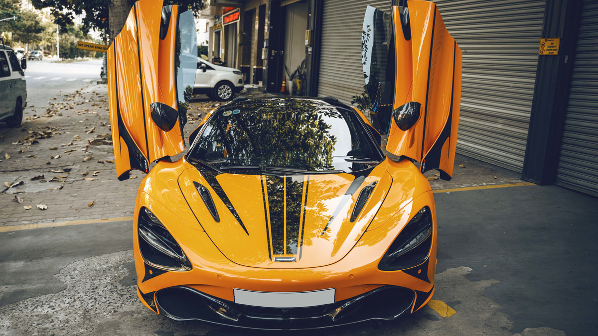 McLaren 720S - Stripes Wrap - img 3