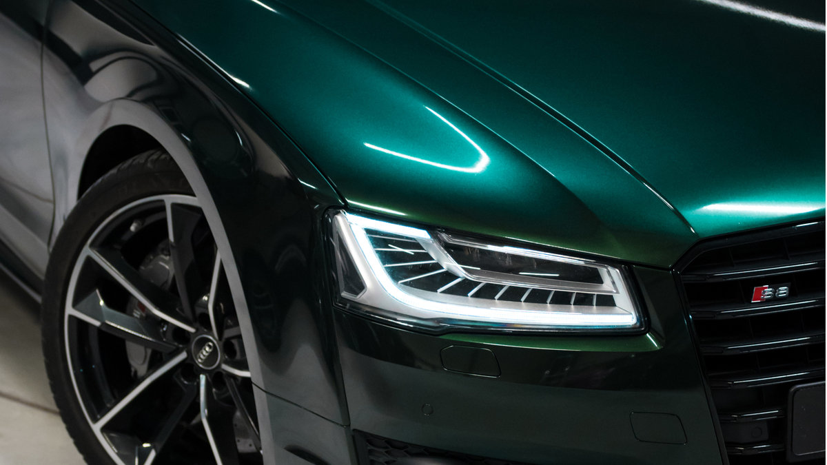 Audi S8 - Wacholder Juniper Wrap - img 1