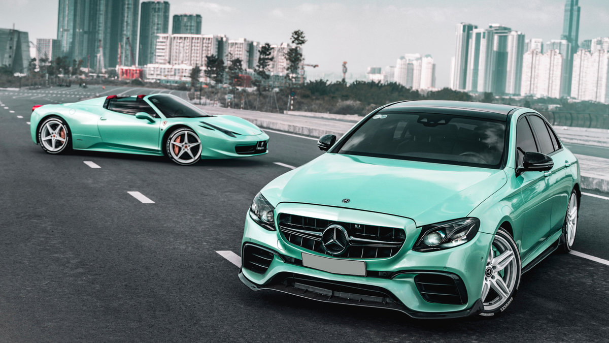 Mercedes-Benz E300 - Mint Wrap - img 1
