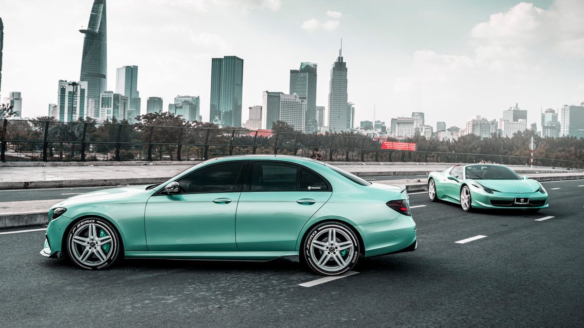 Mercedes-Benz E300 - Mint Wrap - img 2