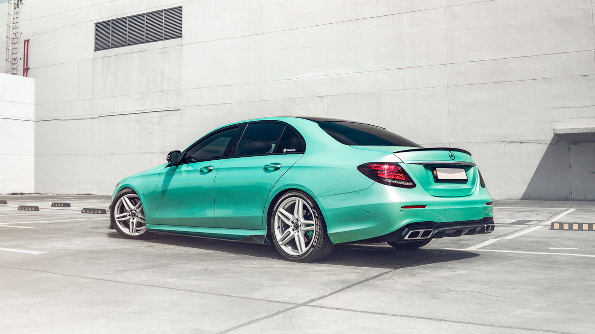 Mercedes-Benz E300 - Mint Wrap - img 3