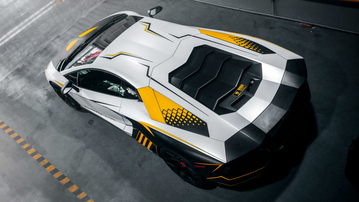 Lamborghini Aventador - Black & Yellow Wrap - img 4