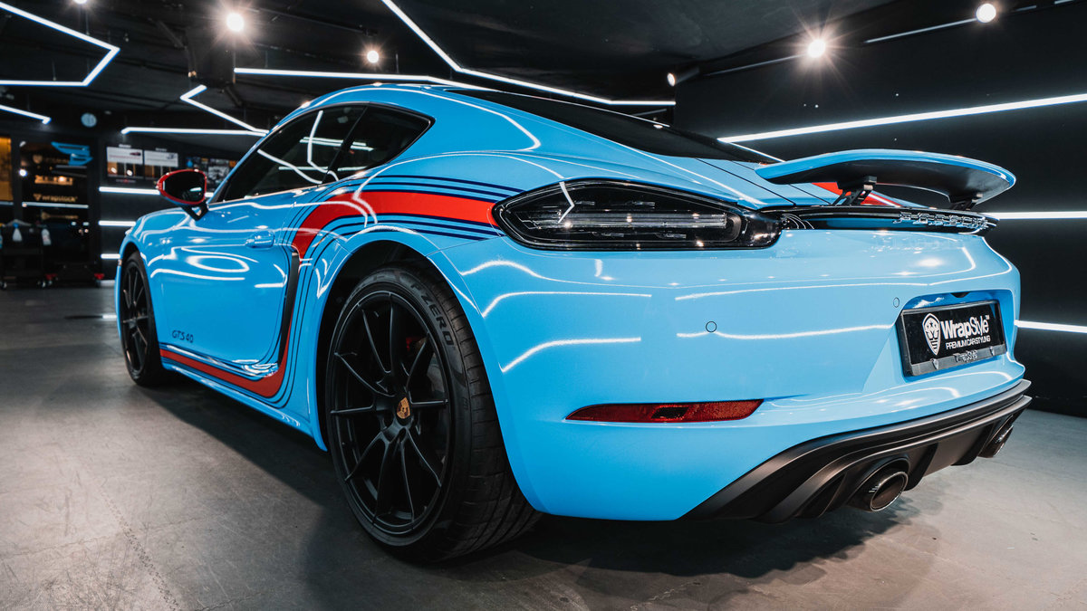 Porsche Cayman - Martini Stripes Wrap - img 2
