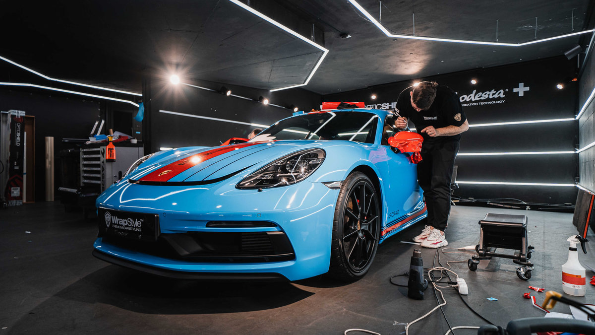 Porsche Cayman - Martini Stripes Wrap - img 12