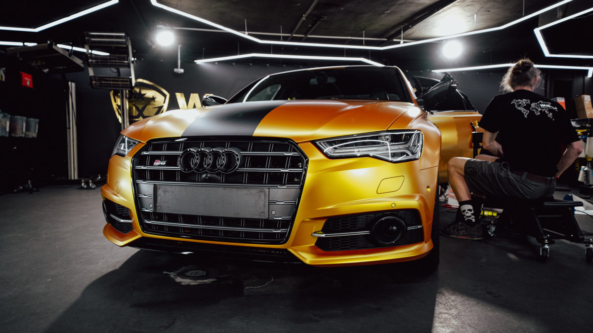 Audi S6 - Gold  & Black Wrap - img 12