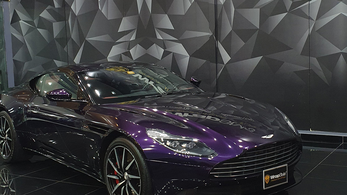 Aston Martin DB11 - Purple Wrap - img 1