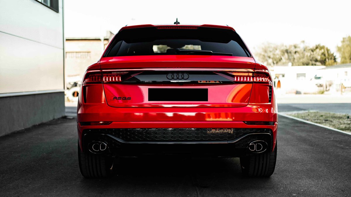 Audi RS Q8 - Blood Red Wrap - img 9