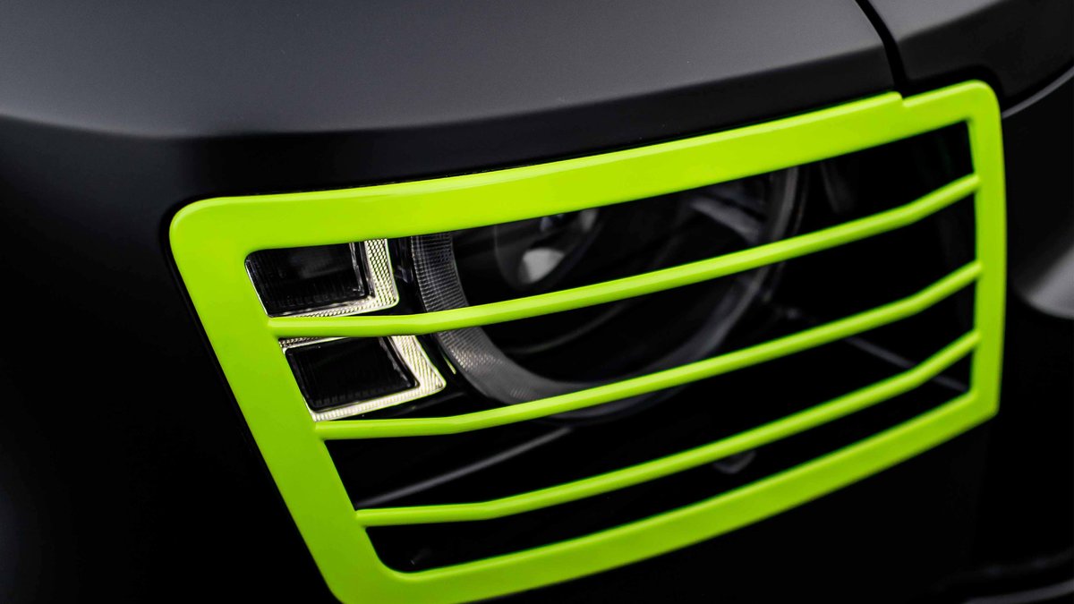 Land Rover Defender - Lime Green Wrap - img 6