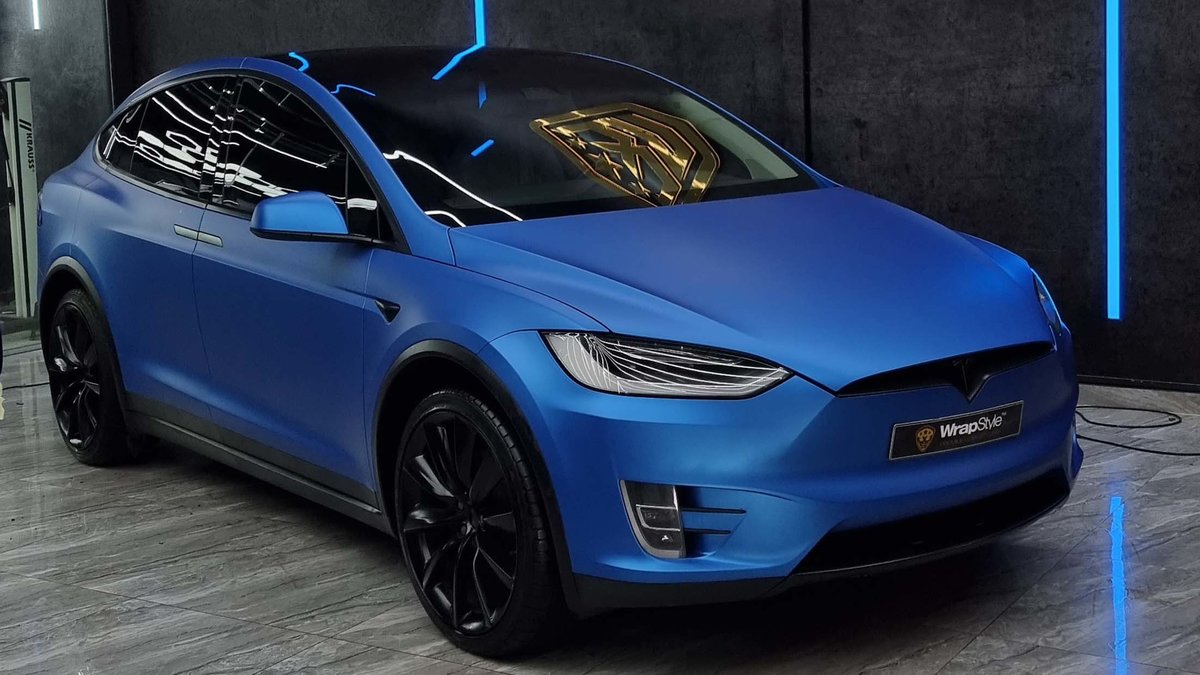 Tesla Model X - Blue Wrap - img 1