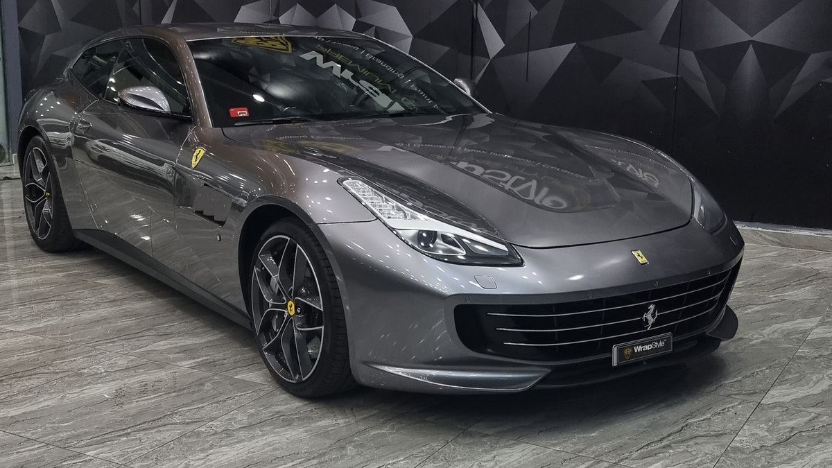Ferrari California - Grey Wrap - cover