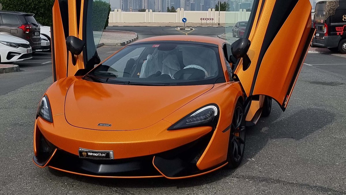 McLaren 570S - Orange Wrap - img 2