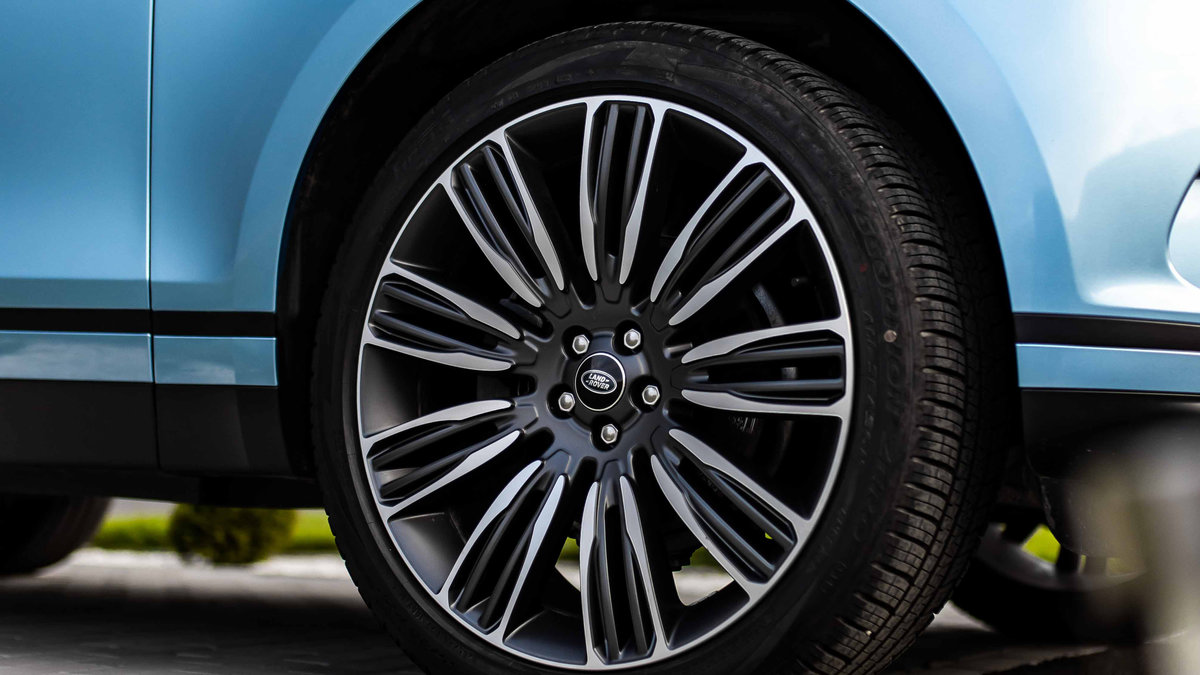 Range Rover Velar - Blue Wrap - img 3