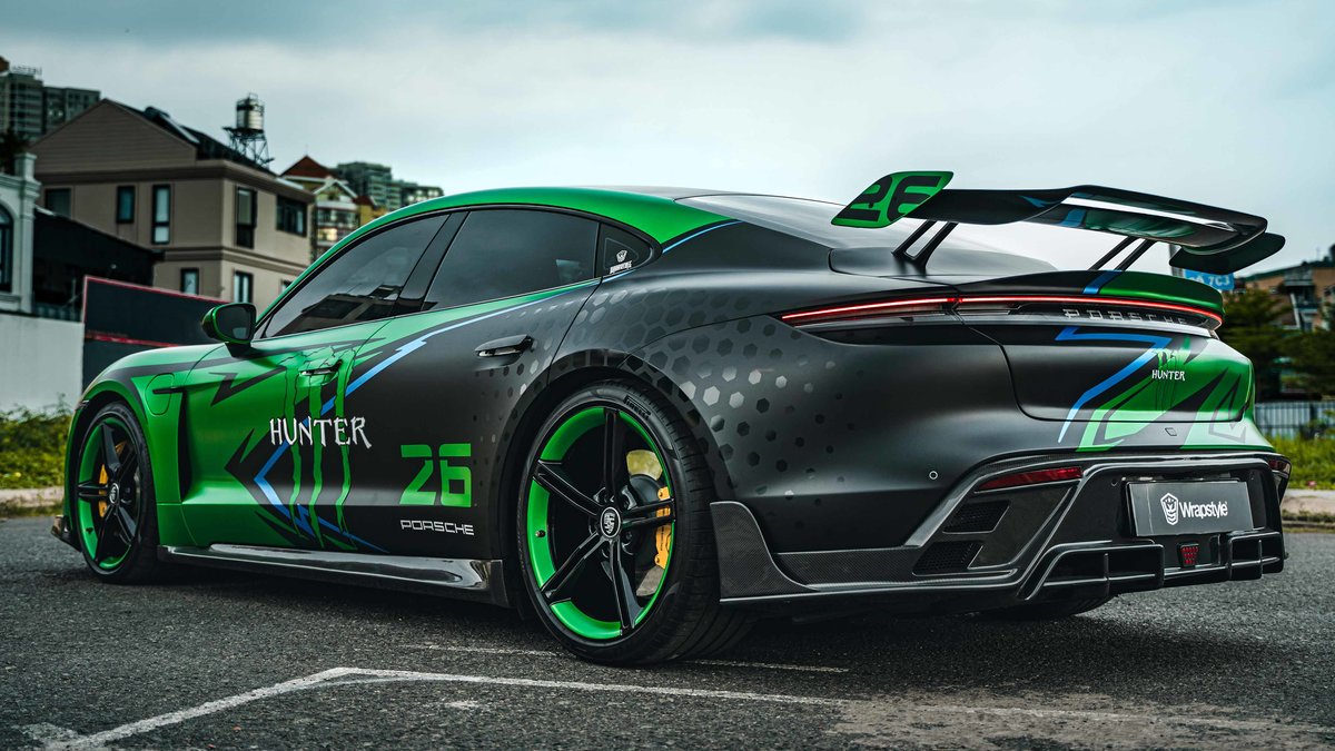 Porsche Taycan - Hunter Monster Wrap - img 6