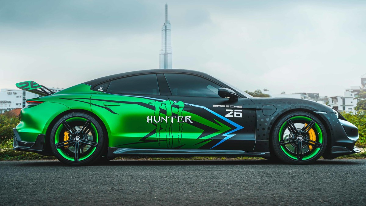 Porsche Taycan - Hunter Monster Wrap - img 11