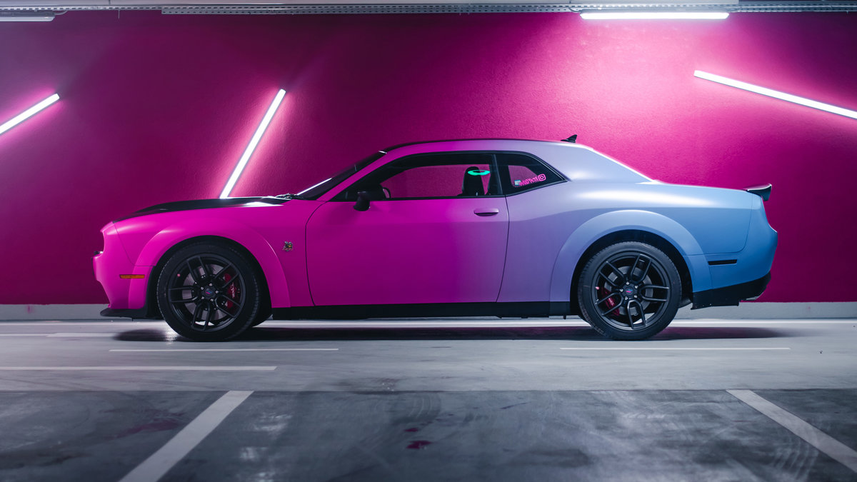 Dodge Challenger - Gradient Wrap - cover