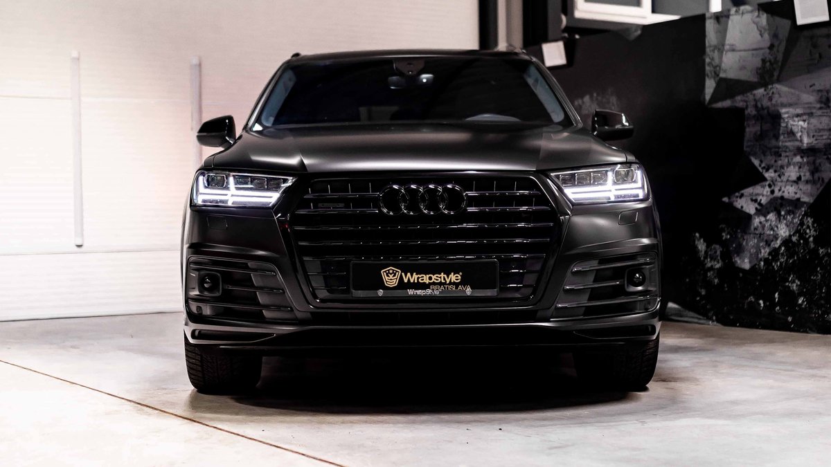 Audi Q7 - Satin Black Wrap - img 2