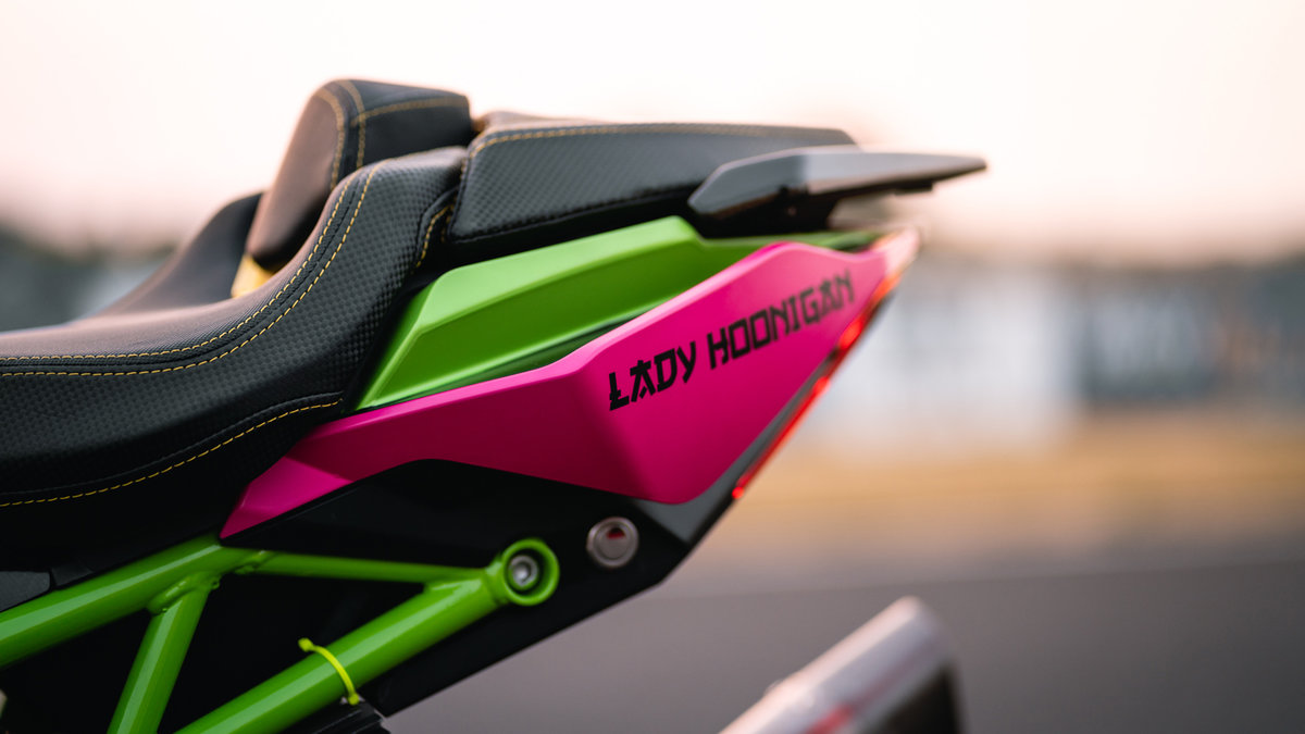 Italjet Dragster 200 - Lady Hoonigan Wrap - img 5