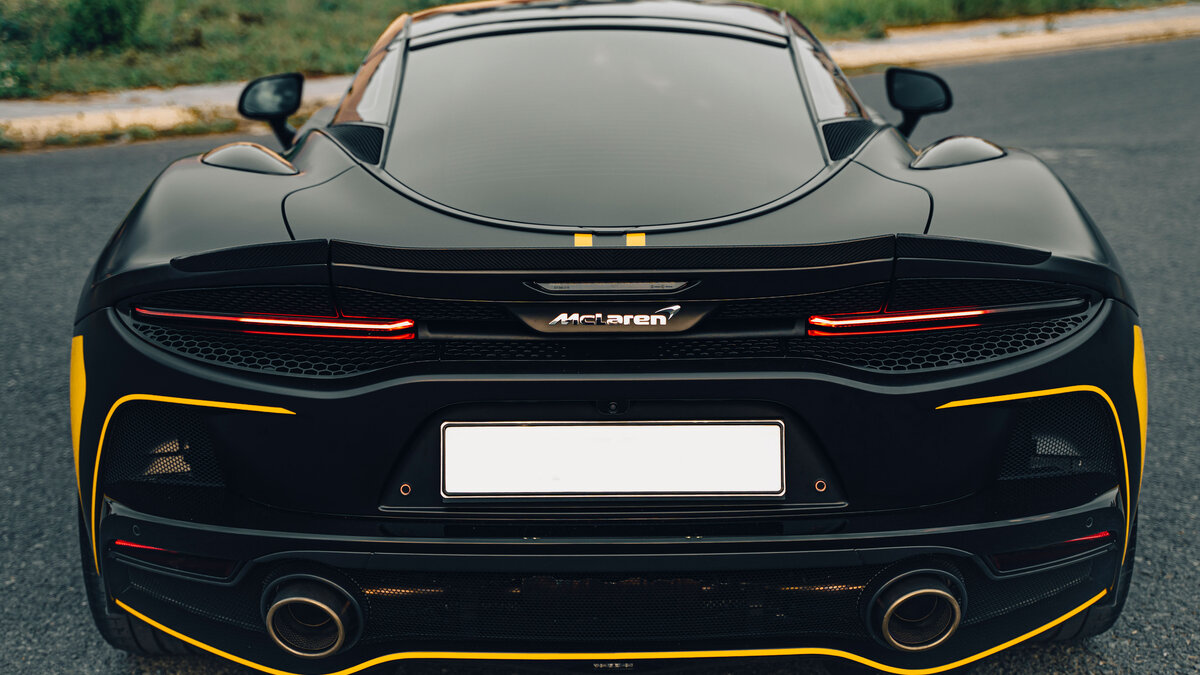 McLaren GT - Black Satin Wrap - img 14