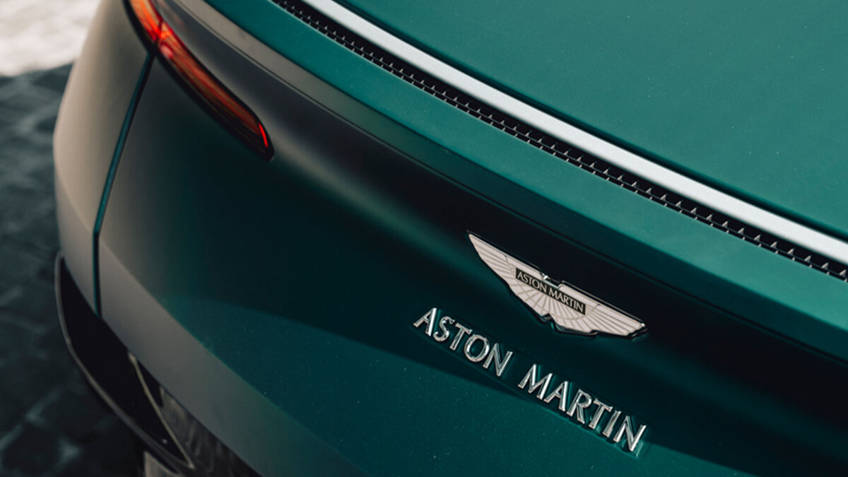 Aston Martin DB11 - Jewel Green Wrap - img 4