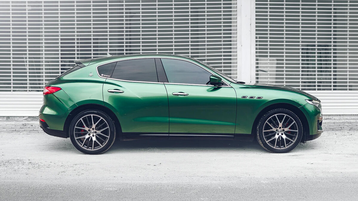 Maserati Levante - Racing Green Wrap - img 2