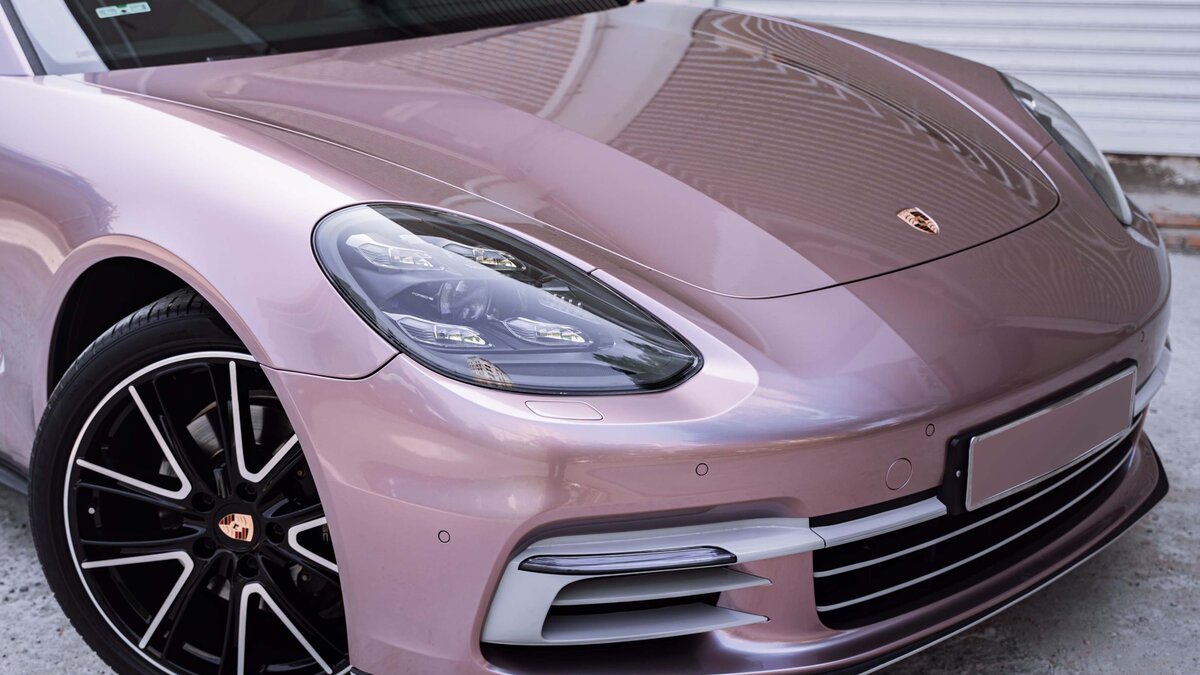 Porsche Panamera - Metallic Rose Wrap - img 3